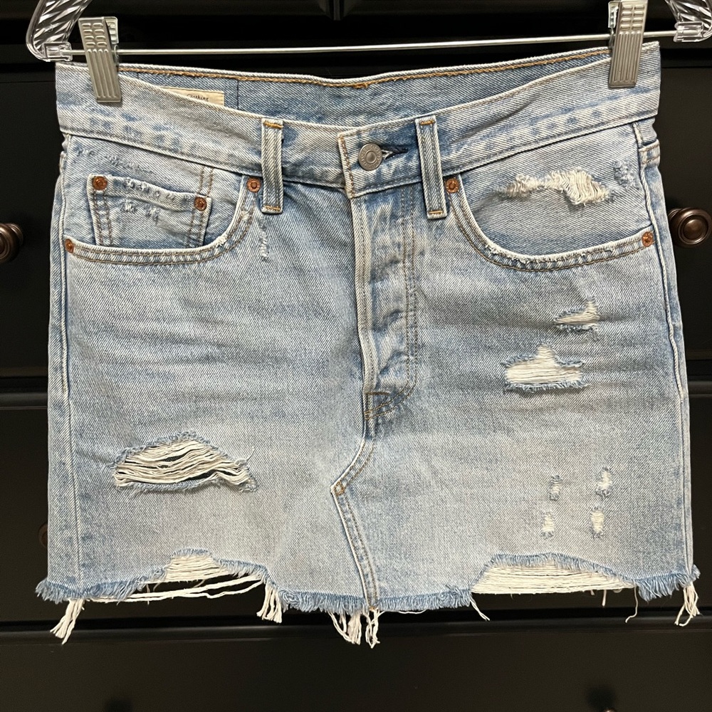 Levi’s denim miniskirt button fly